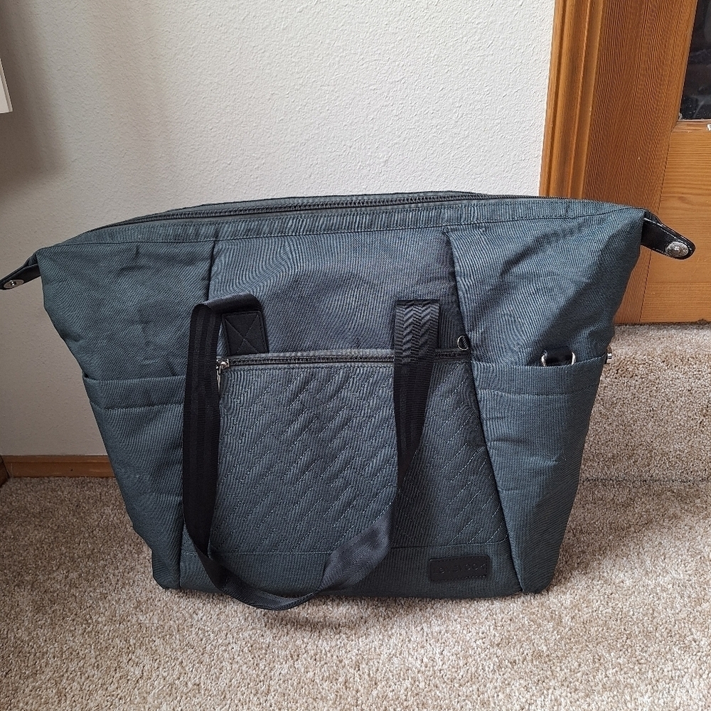 Lovevook Diaper Tote bag Shoulder Strap Dark Green Large Zip Closure
